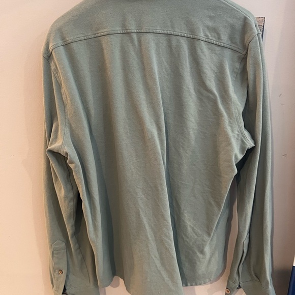 Button up - Picture 3 of 3